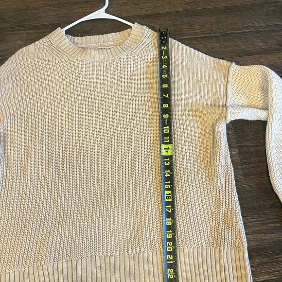 American Eagle Outfitters Oversized Tan Knit Sweater - Picture 6 of 6